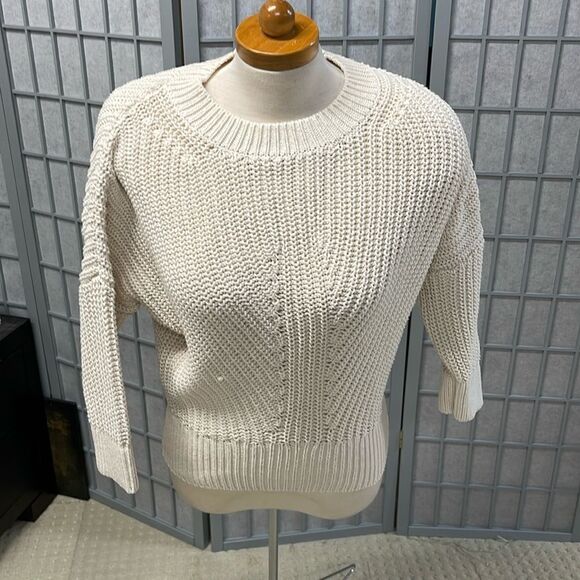 Banana Republic Cream Crew Neck Sweater - Picture 1 of 4
